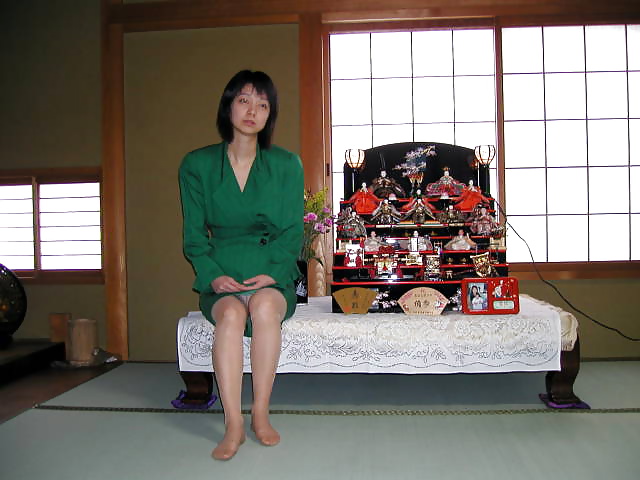 Donna giapponese sposata 01
 #31944250