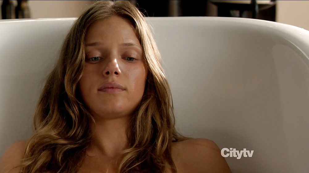 Tracy spiridakos
 #27214918