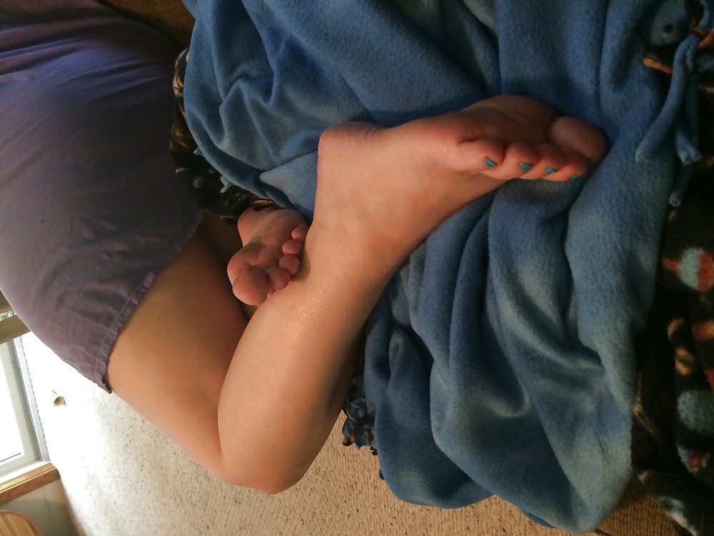 Feet and soles in the morning. #33246159