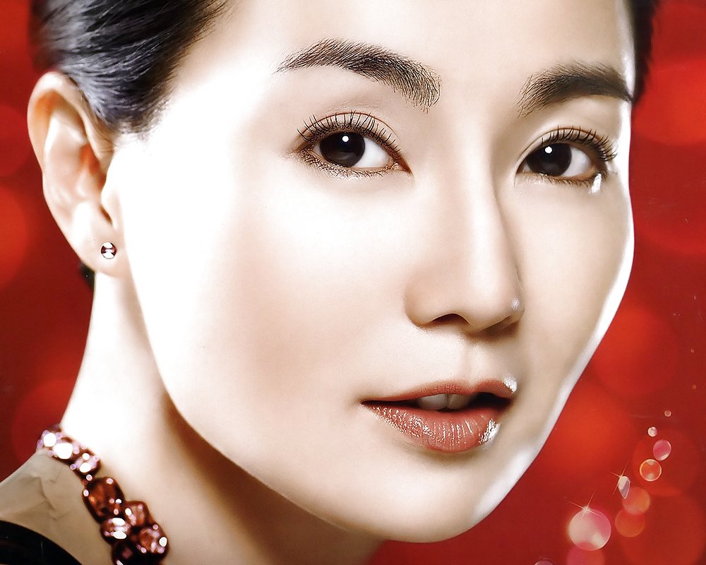 Maggie cheung man-yuk
 #23760450