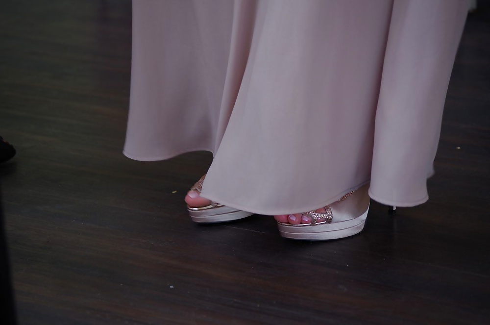 à Pied Du Mariage - Les Pieds De Mariage #27705143