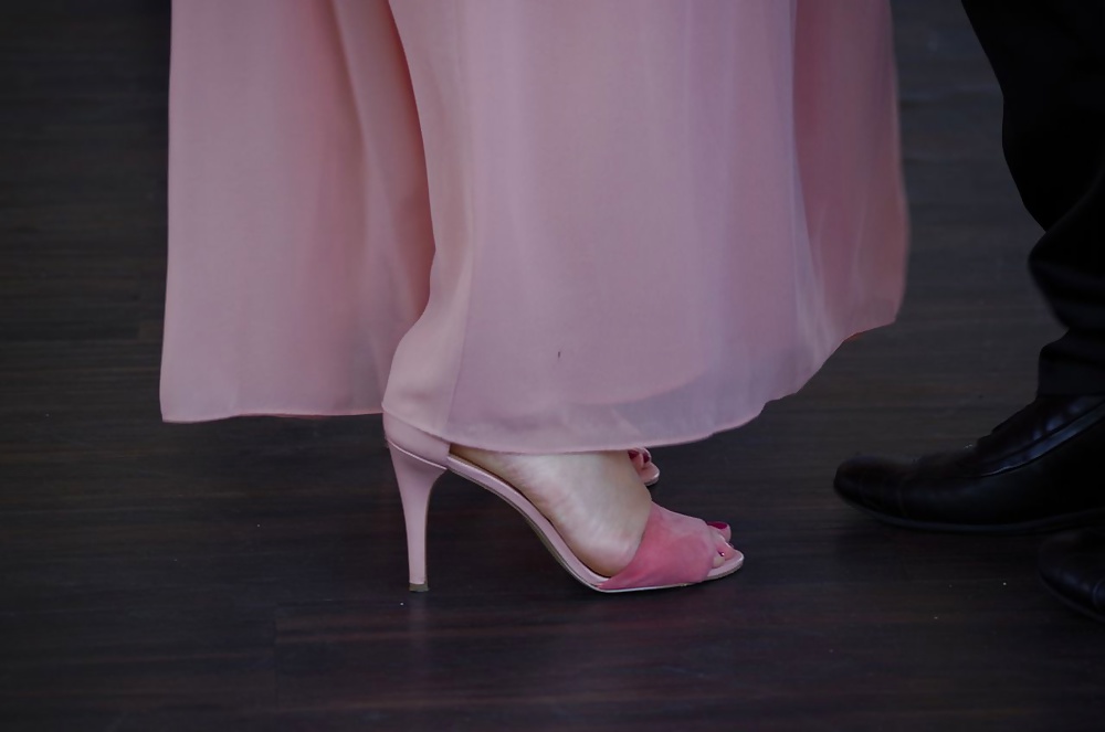 à Pied Du Mariage - Les Pieds De Mariage #27705265