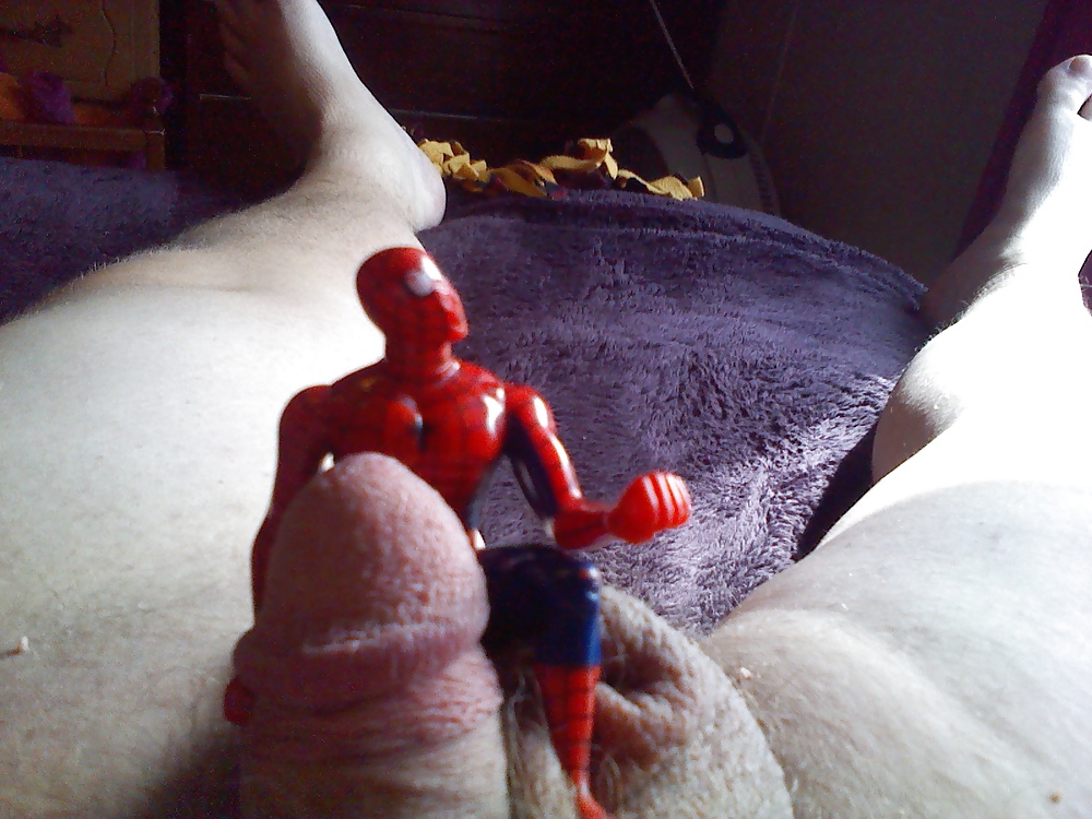 Spiderman recibiendo un poco
 #40429972
