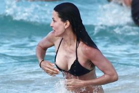 Courteney cox in the nude