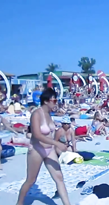 Spy playa verano maduro rumano
 #40423501