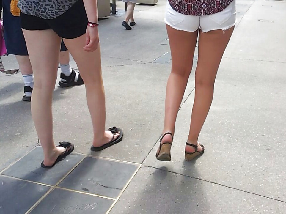 Photos prises a leur insu
 #39860455