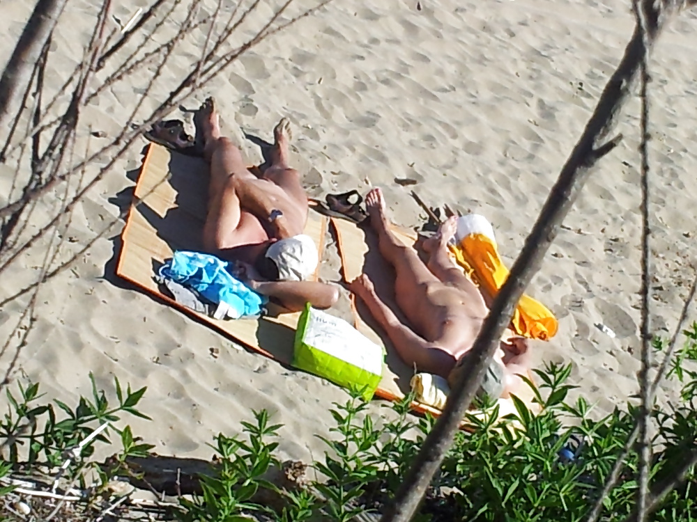 Photos prises a leur insu
 #39860786