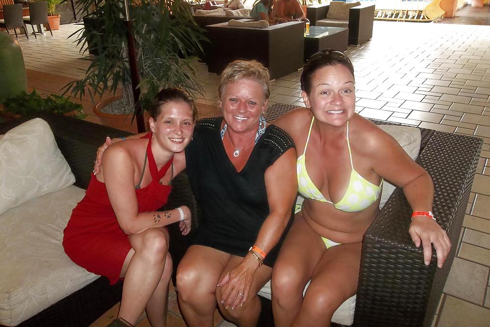Facebook 1
 #37902383