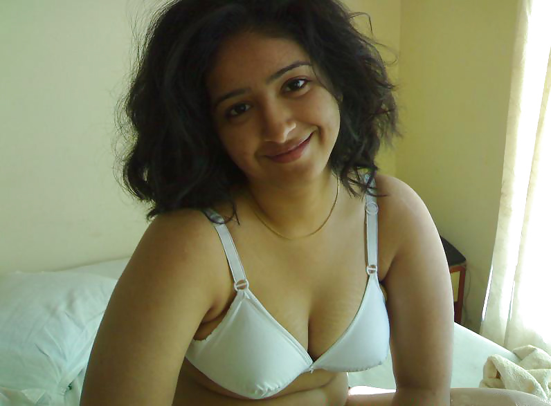 Cute indian girl showing nipples #39202588