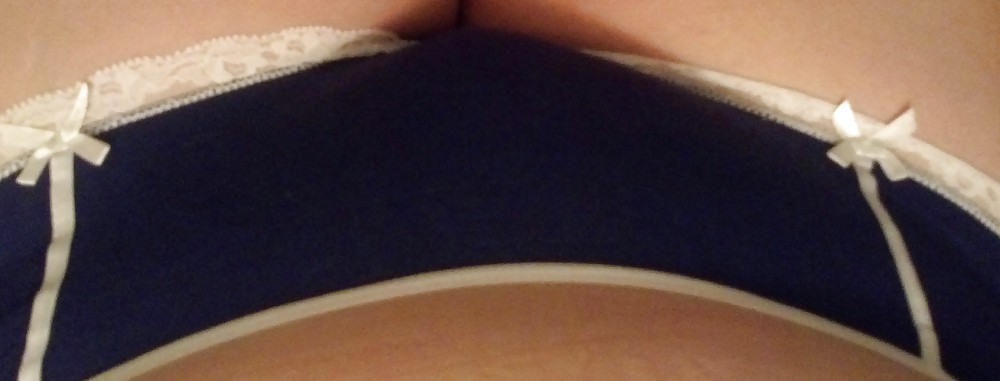 Panty peek #22881156