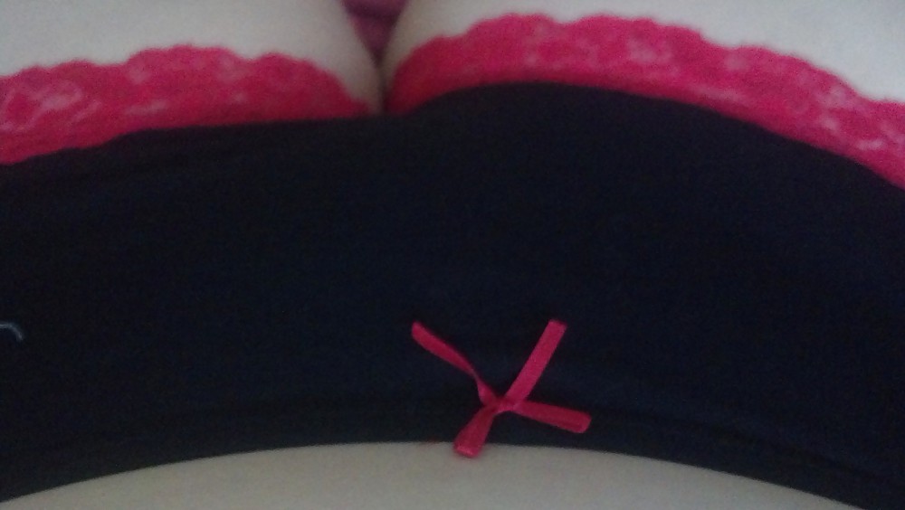 Panty peek #22881171