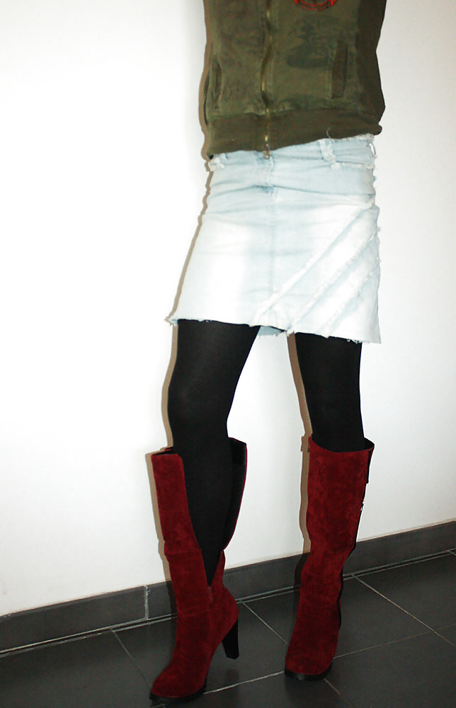Avec mes nouvelles bottes version sans caption
 #30669308