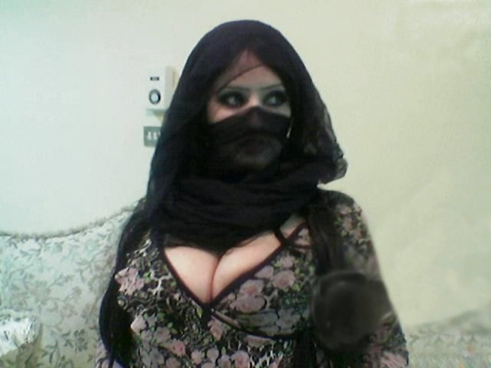 Even In Hijab Muslim Women Are Cockteases #36665572