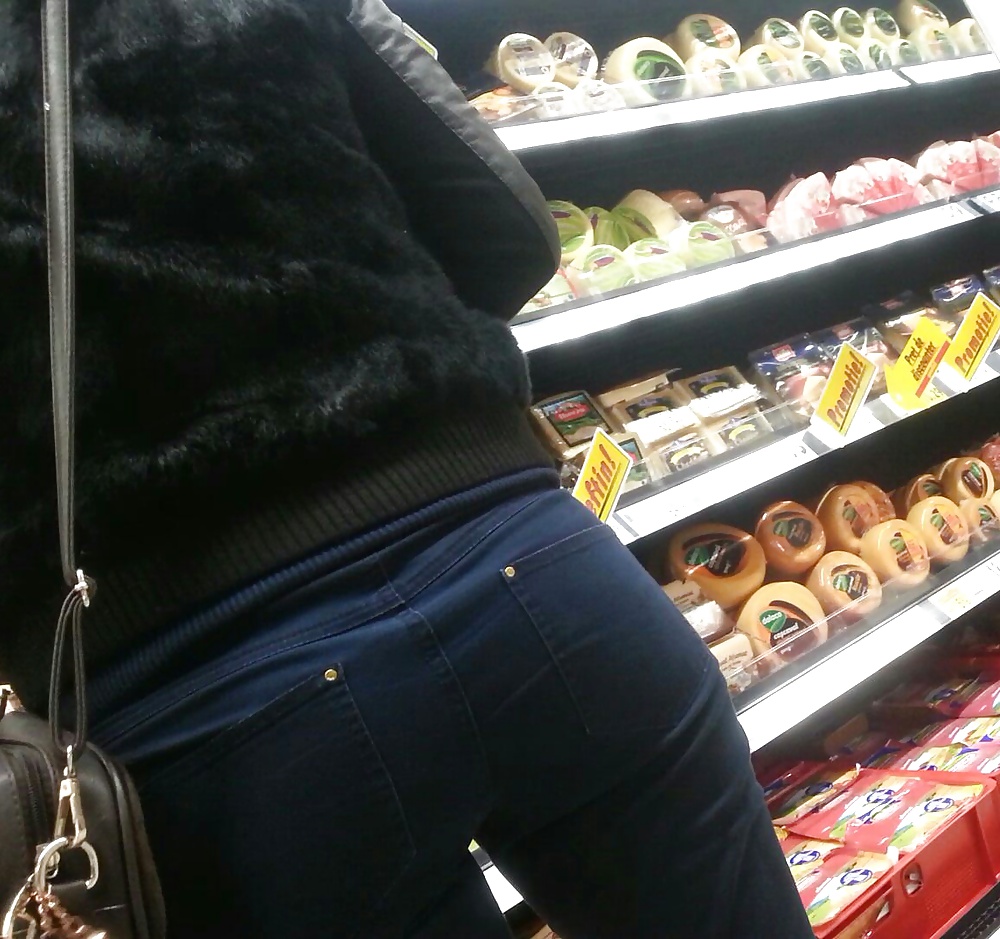 Spy sexy ass in supermarket romanian #31509495