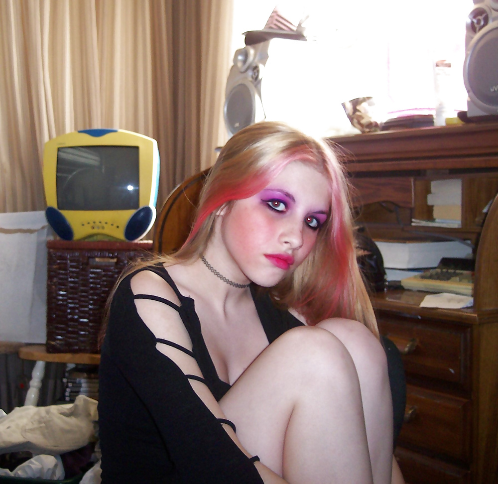 Me hace correr parte 14: maquillaje de zorra
 #26163479