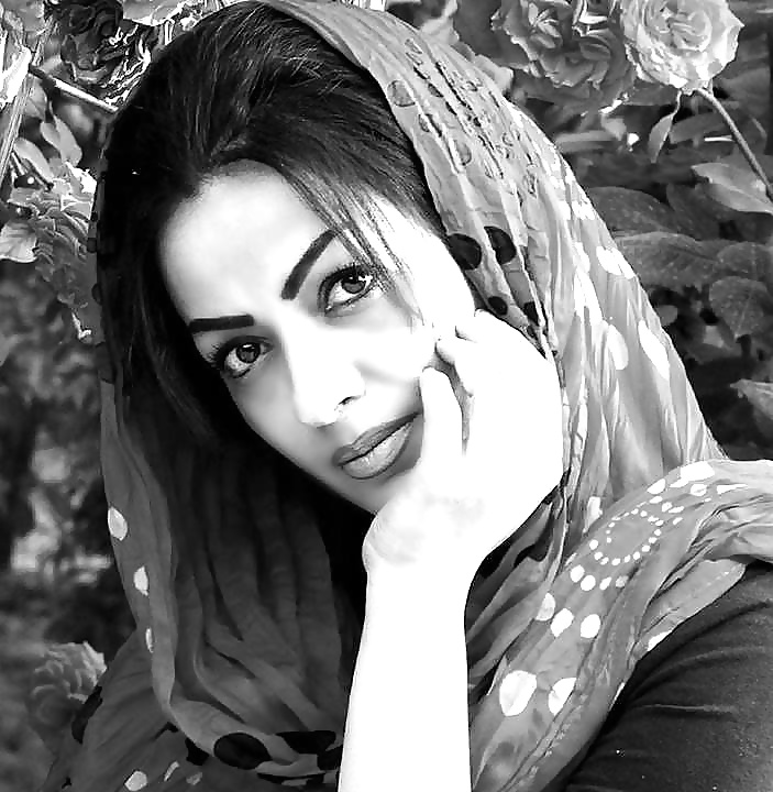 Una giovane donna pakistana che voglio scopare
 #35616139