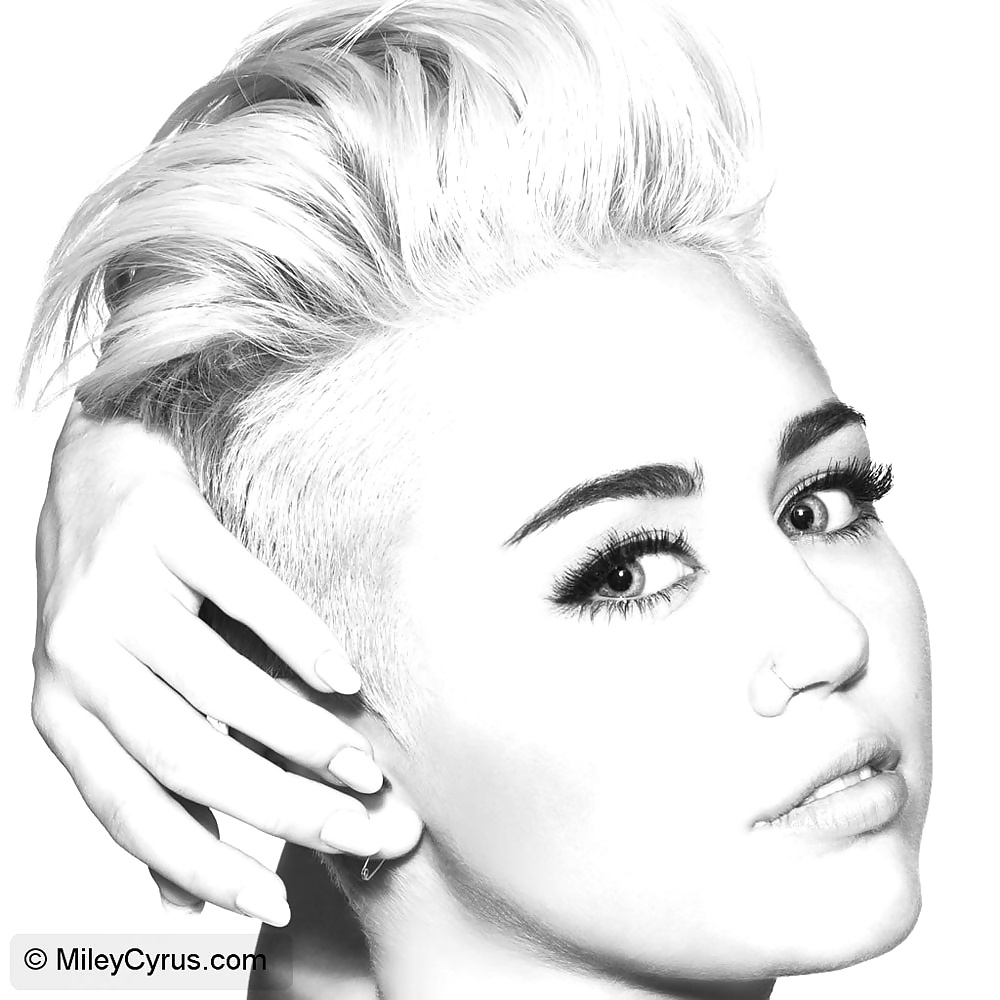 Miley cyrus
 #39772152