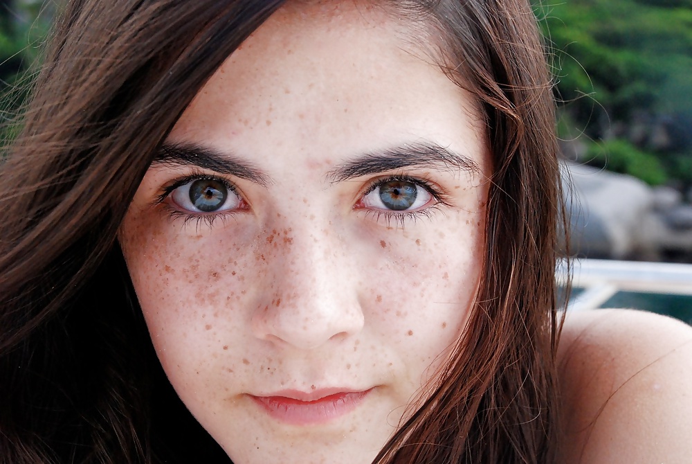A través de tus ojos, he encontrado el universo (parte v)
 #34572523