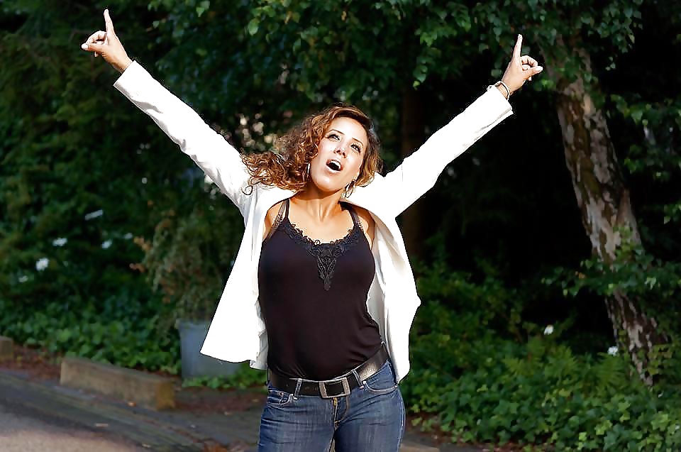 Aicha marghadi 
 #35182036