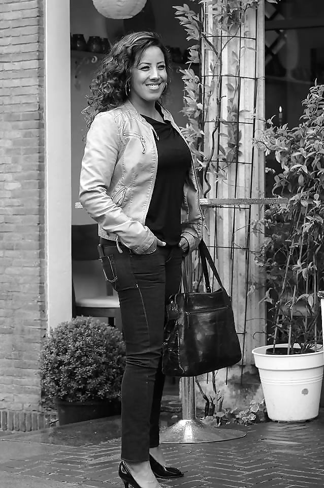 Aicha marghadi 
 #35182040