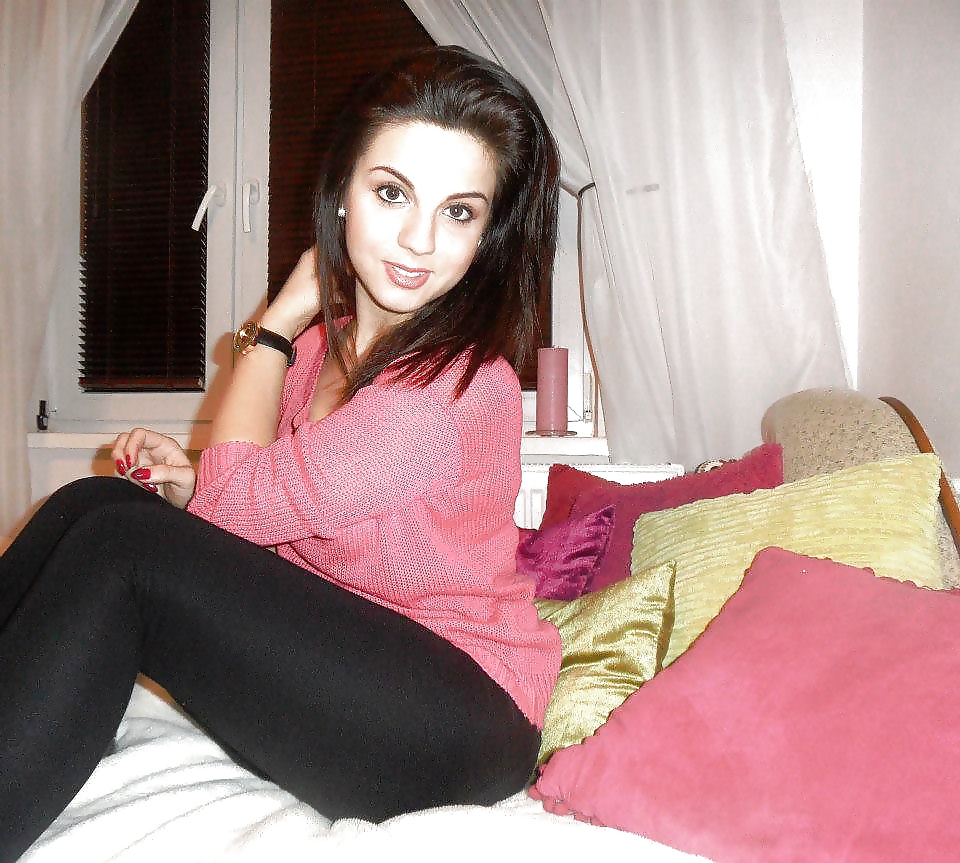 PRETTY IN PINK - I I I #33107199