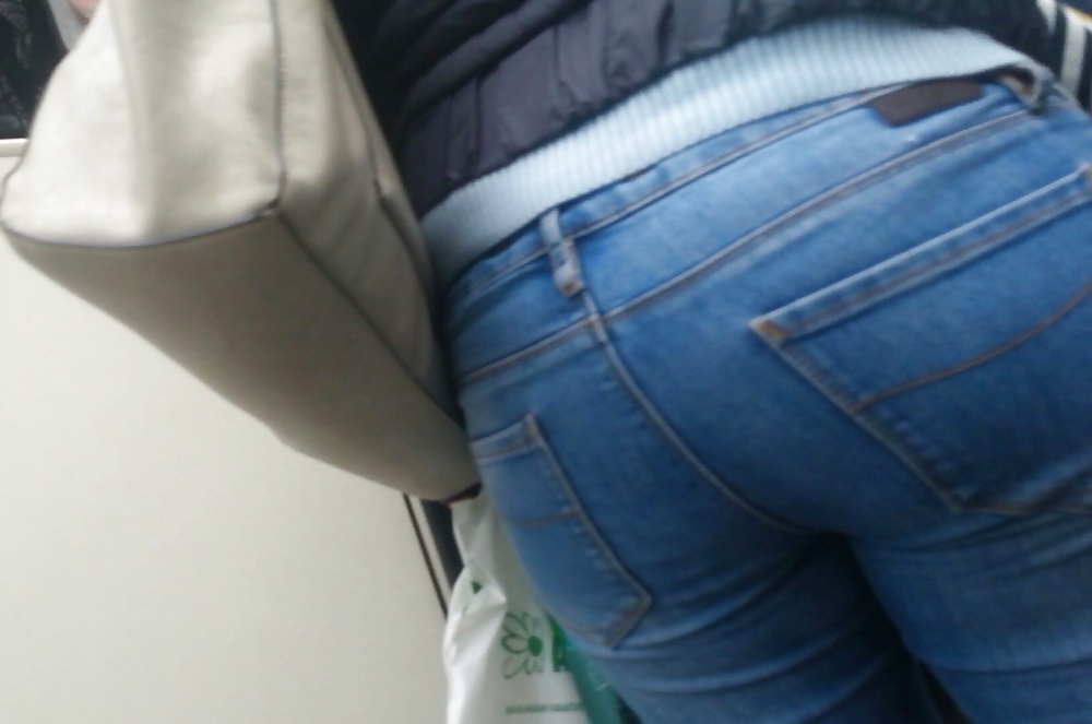 Spion Sexy Arsch Jeans Reifen Rumänisch #39835504
