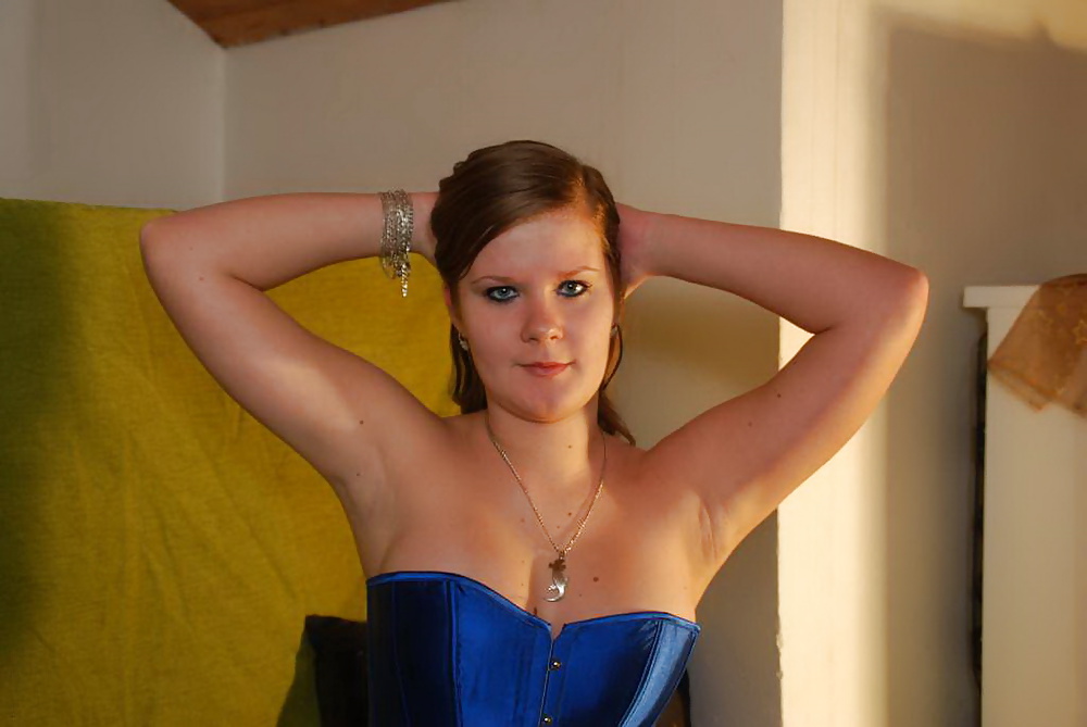 Emma Will Ein Modell Darstellen Und Blasen Zu Sein #25228441