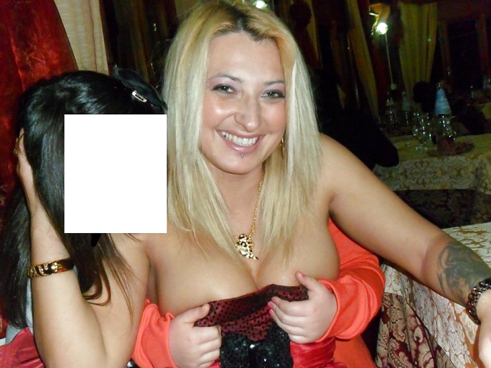 Una ragazza italiana chiamata nanda m.
 #31988515