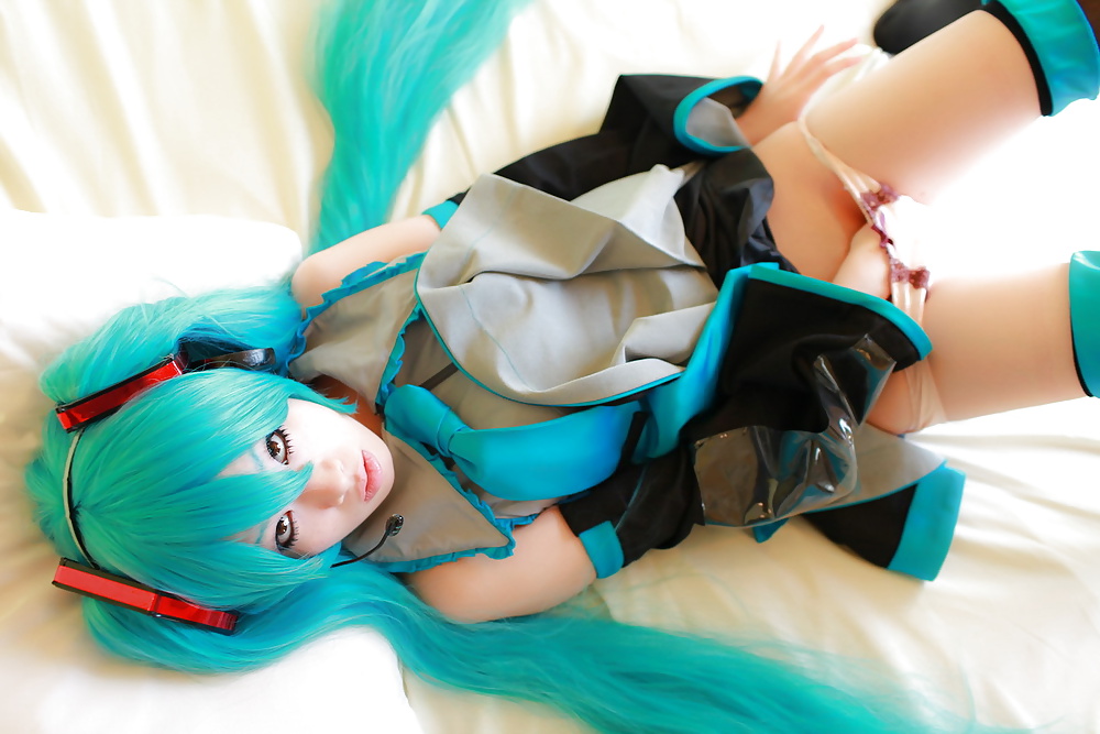 Hatsune Miku Cosplay #29516317