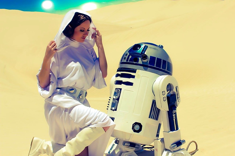 R2d2 dreams.... #40981230