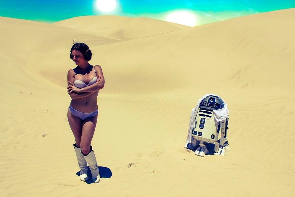 R2d2 dreams.... #40981262
