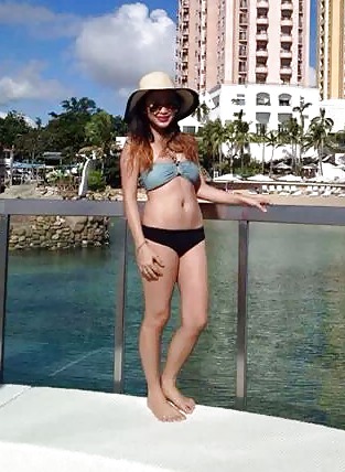 Pinay Young Slut With Nice Body Legs & Feet #24777407