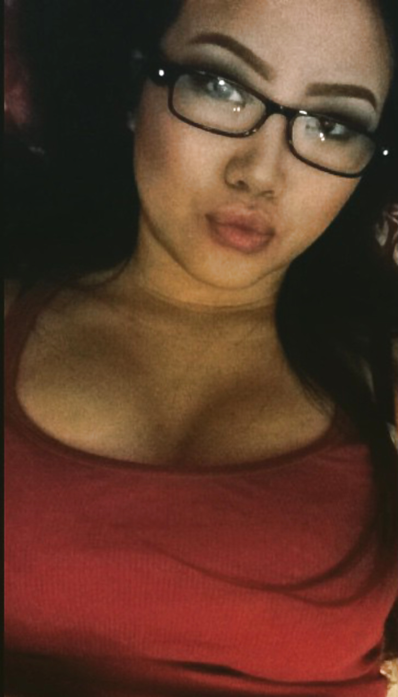 Hmong side chick  #38759022