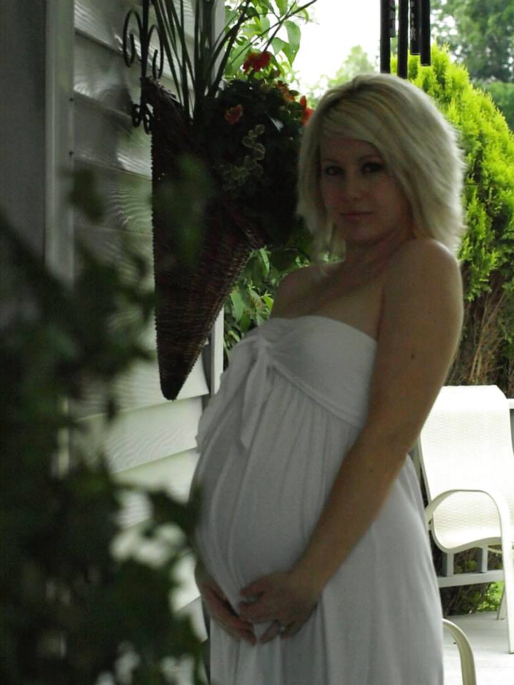 Embarazadas muy sexys para la paja
 #35850726