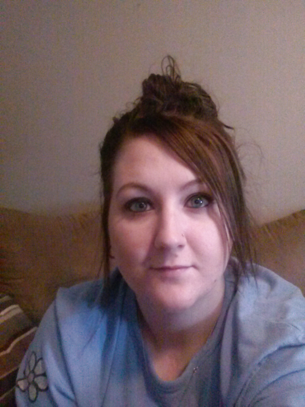 Ihr Mann Weiß Nicht, Dass Sie Ihre Titten Gerne Vorführt #34677902