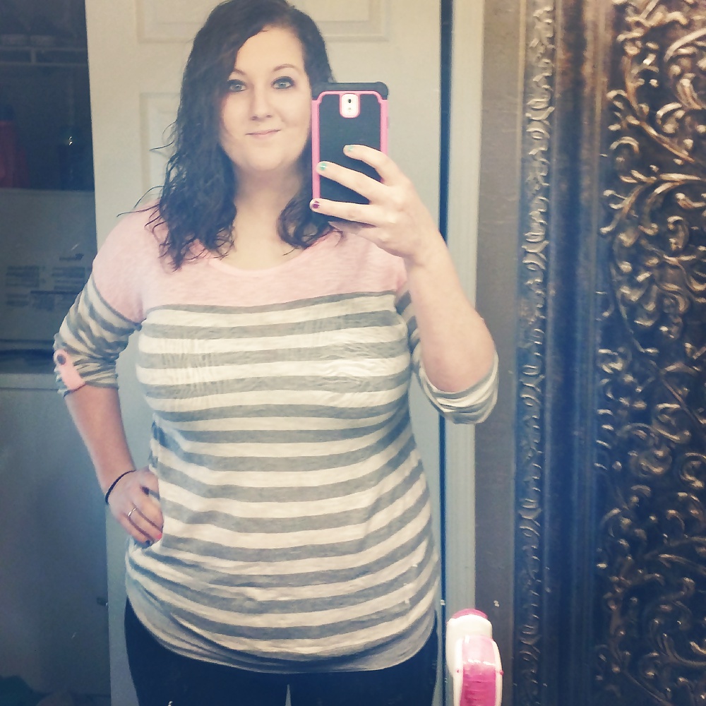 Ihr Mann Weiß Nicht, Dass Sie Ihre Titten Gerne Vorführt #34677945