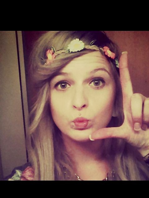 Nice alternative 20 yo with toys make cmts #30515156