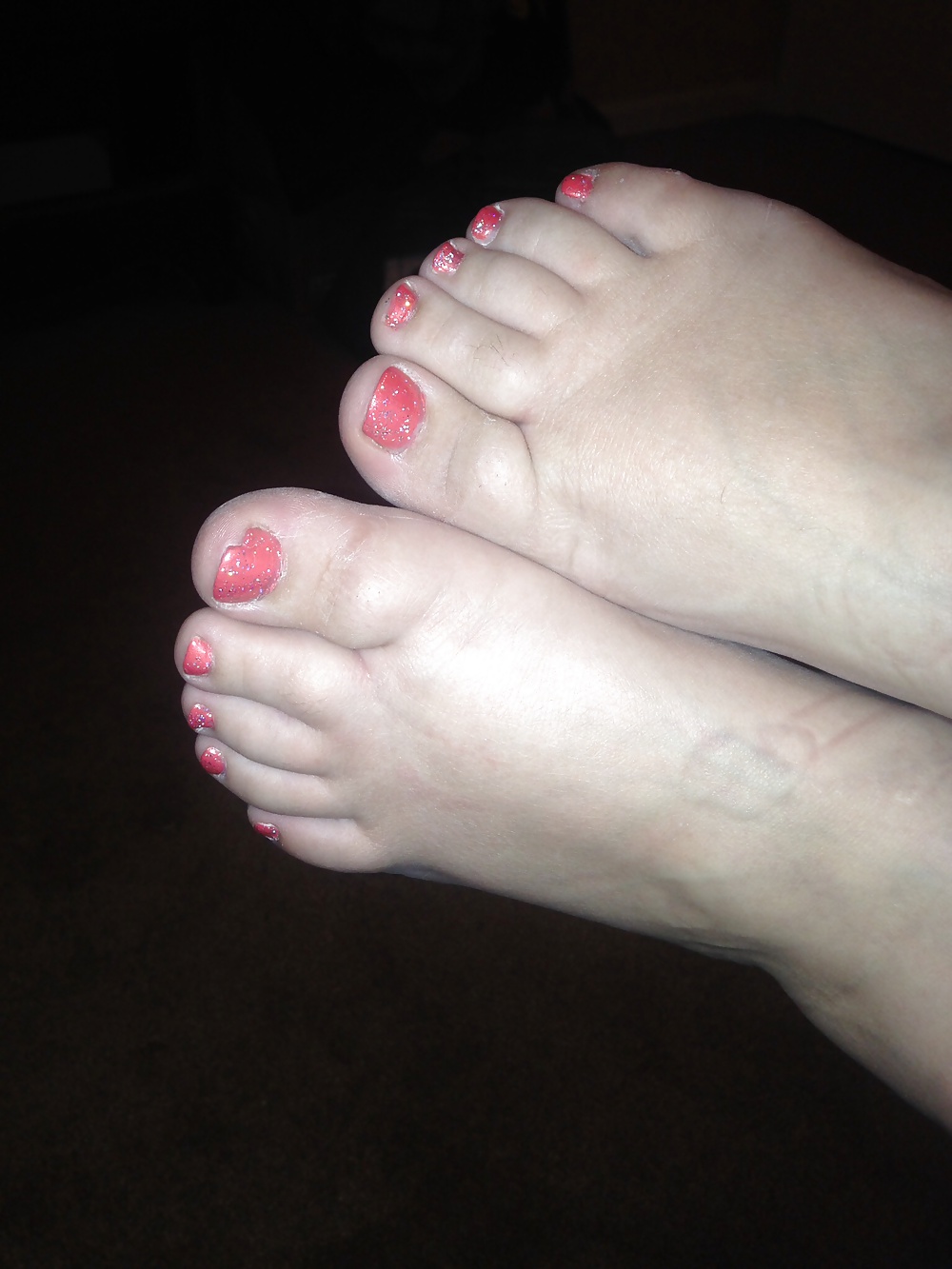 Los dedos de los pies sexy de mi esposa chupables pt3
 #29072898