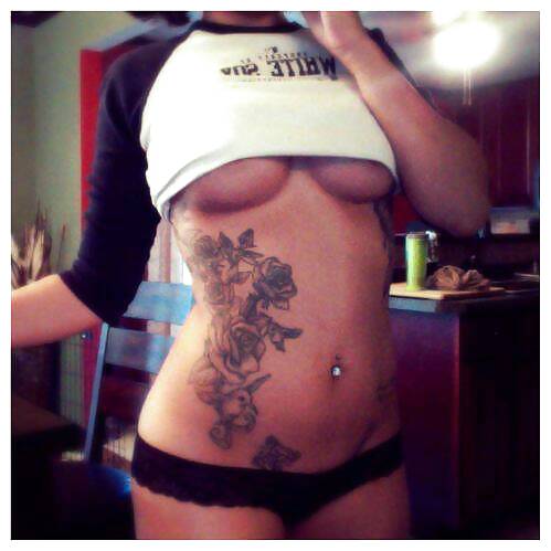 Tetas con ropa
 #37097449