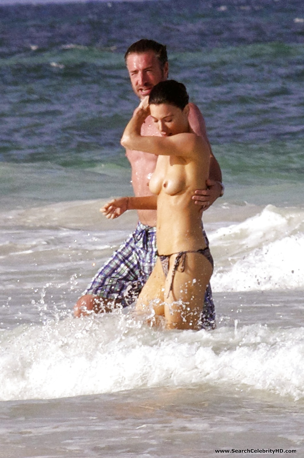 Jaime Murray Oben Ohne Am Strand In Mexiko #31043653