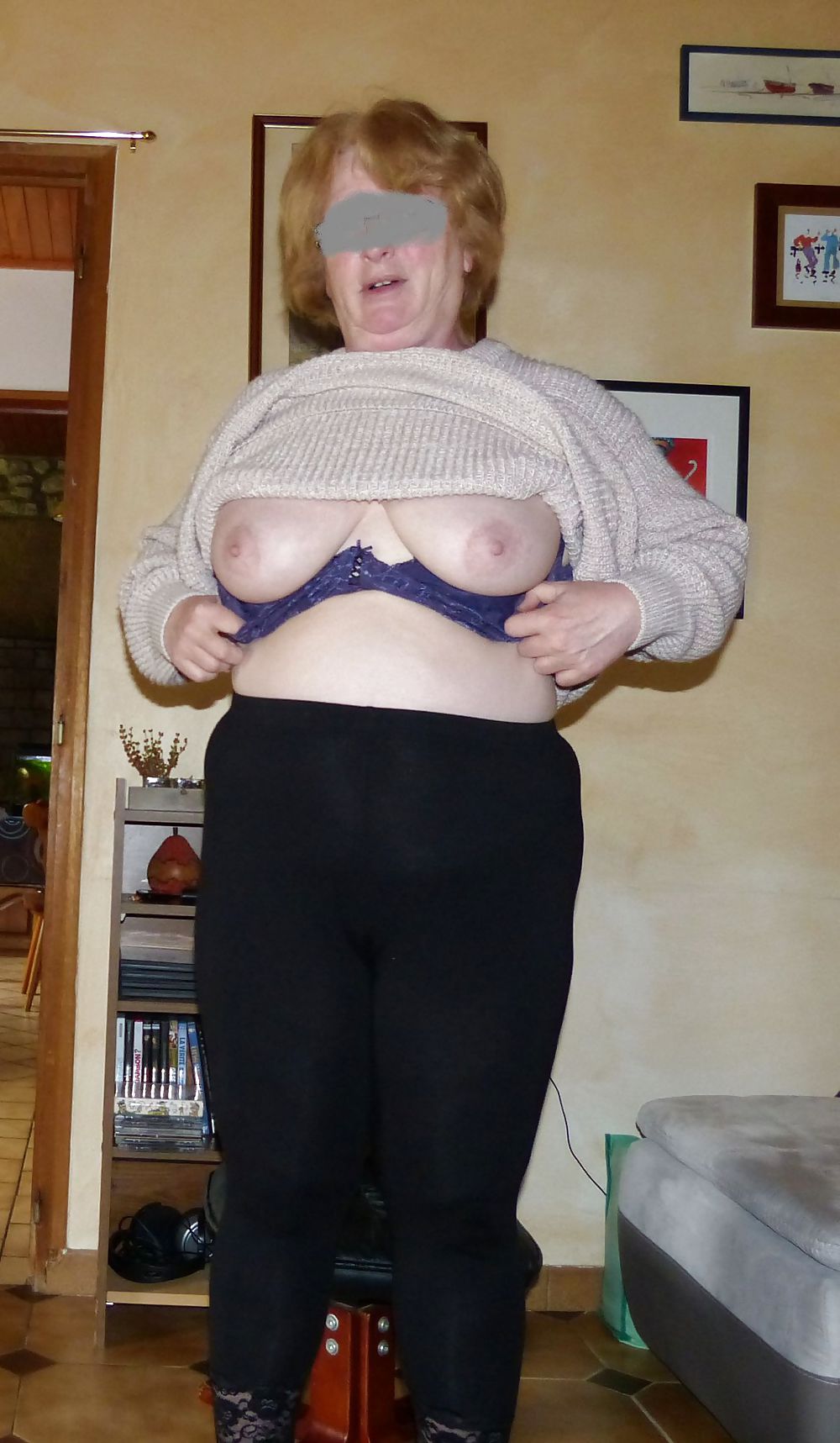 Ma femme Cathy s'exhibe #37887399