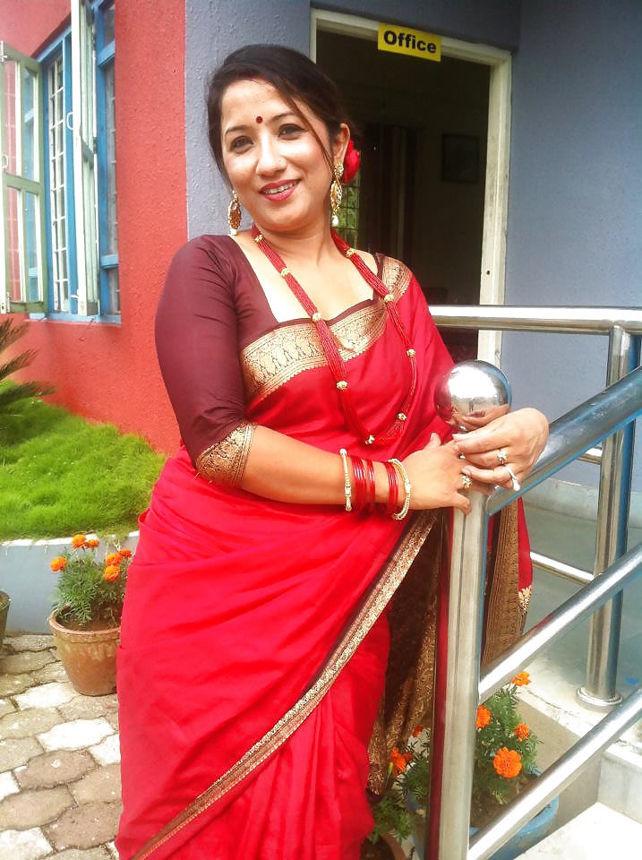 Monika thapa (milf nepalí)
 #40977038