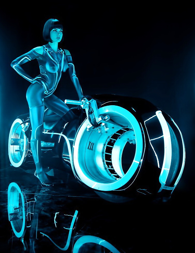 SEXY TRON!!!!
 #23057182