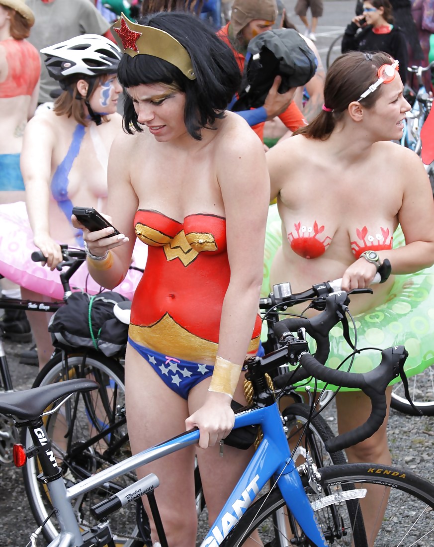 Malowac kazdy lubi :)
 #25968992