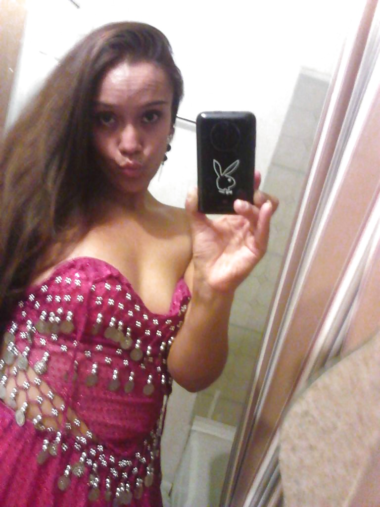 Selfies
 #35032327