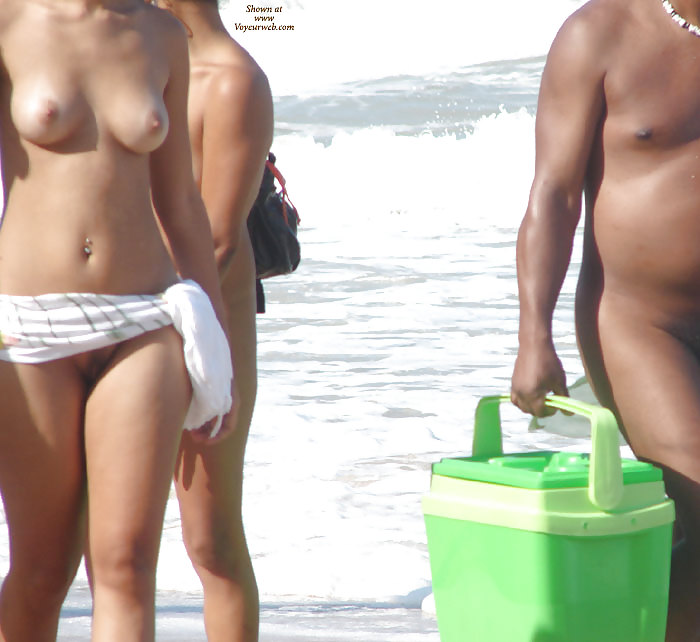 Plage Nue Voyeuse 6 #38047513