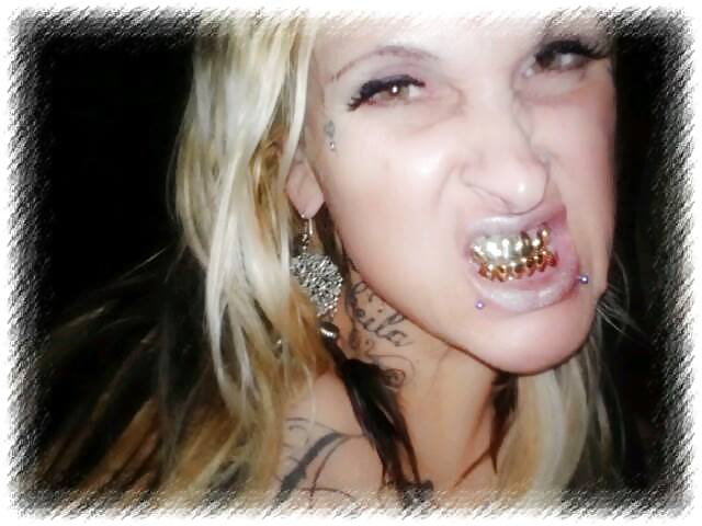 淫らな白人娼婦 
 #24678362