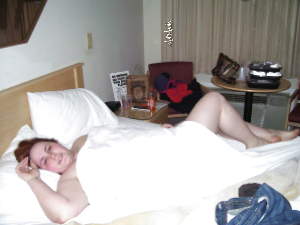 Fotos de maridos en habitaciones de moteles
 #34823247