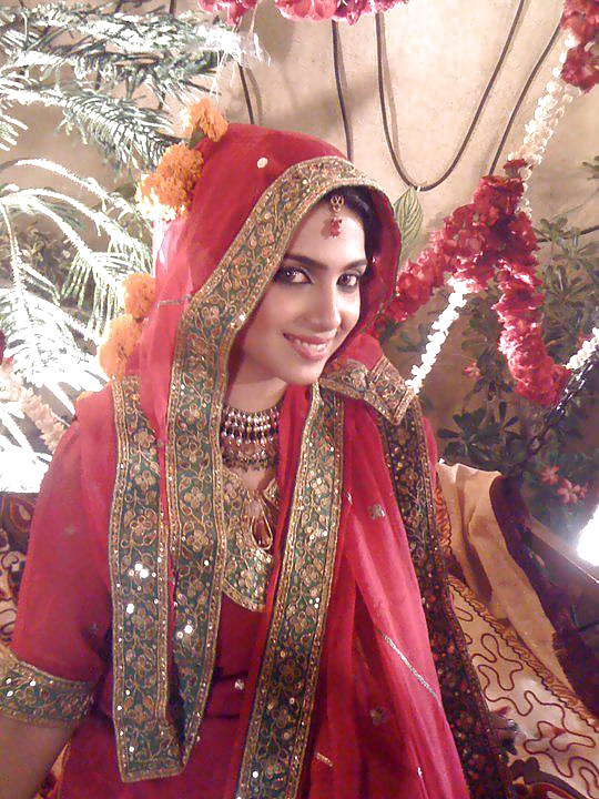 キュートでセクシーなパキスタンの女優
 #24068770
