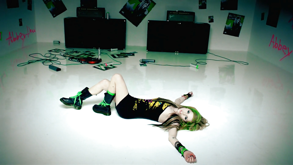 Avril Lavigne #27459871